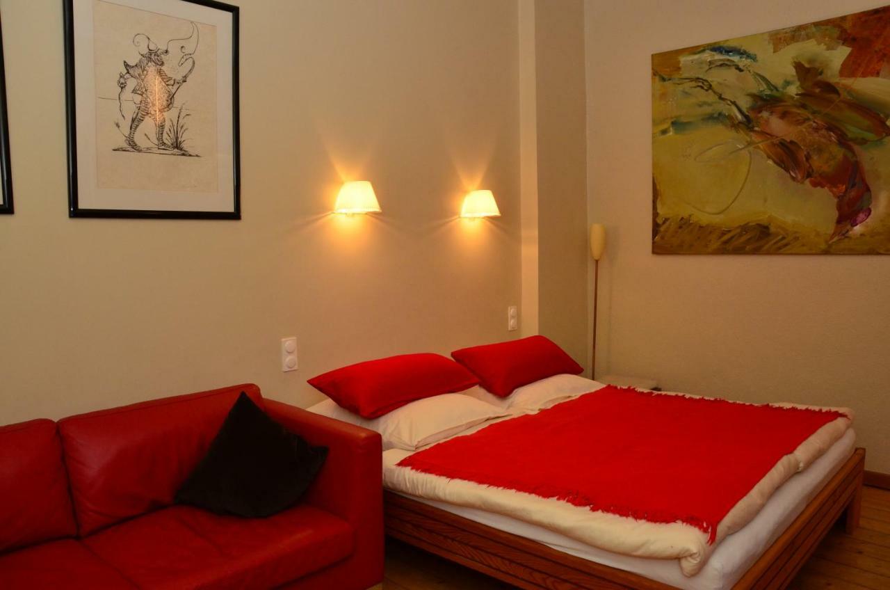 Zentral Gelegen - Stilvolles Appartment In Moabit Berlin Eksteriør billede